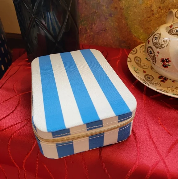 10k Gold pearl necklace - Picture 14 of 16